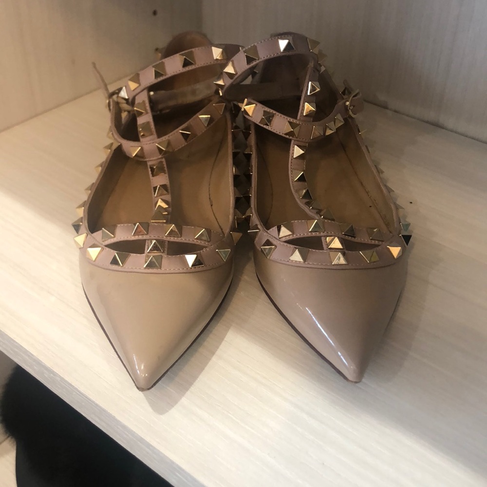 Valentino rock stud flats 37